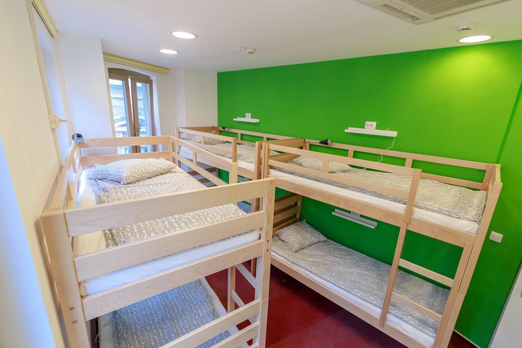 Pura Vida Sky Bar & Hostel Bukurešť Pokoj fotografie