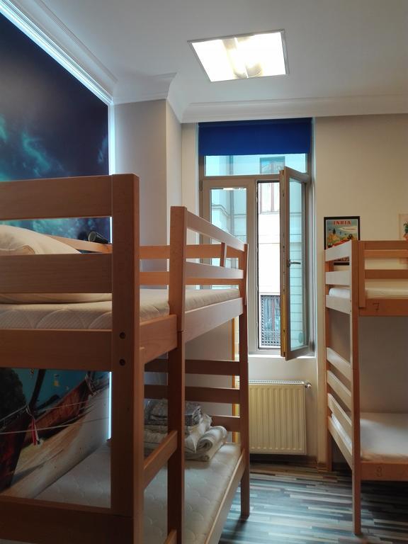 Pura Vida Sky Bar & Hostel Bukurešť Exteriér fotografie