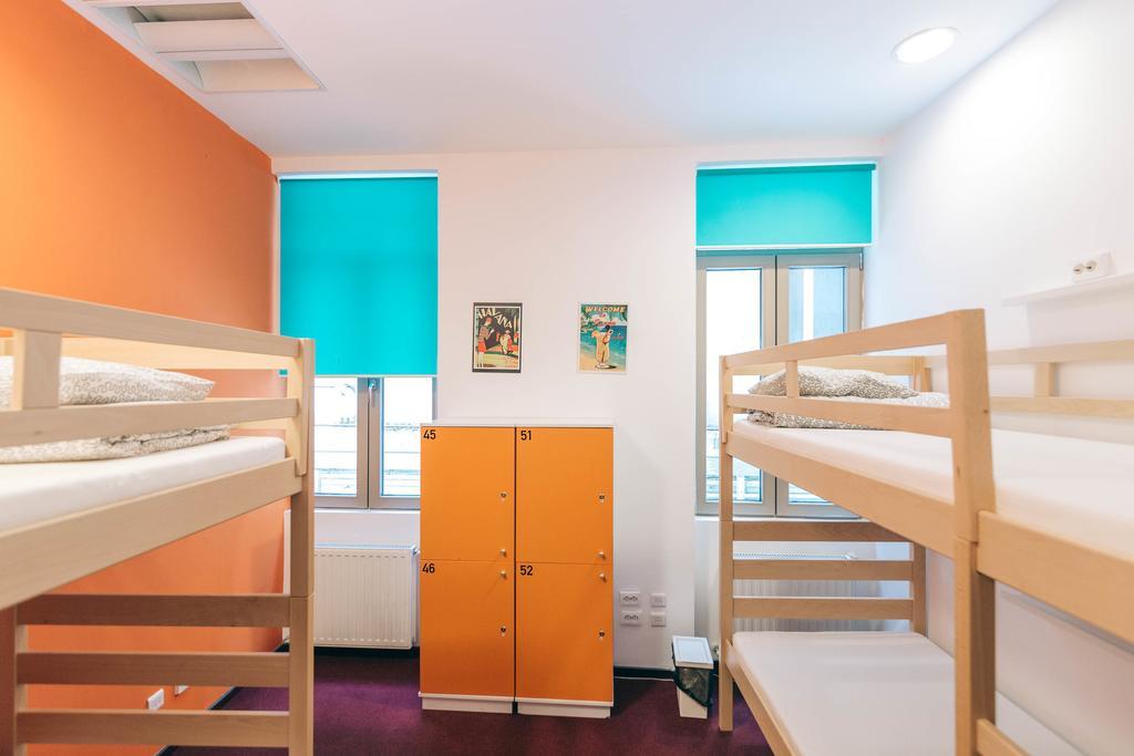 Pura Vida Sky Bar & Hostel Bukurešť Exteriér fotografie