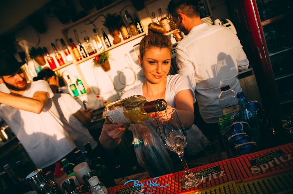 Pura Vida Sky Bar & Hostel Bukurešť Exteriér fotografie